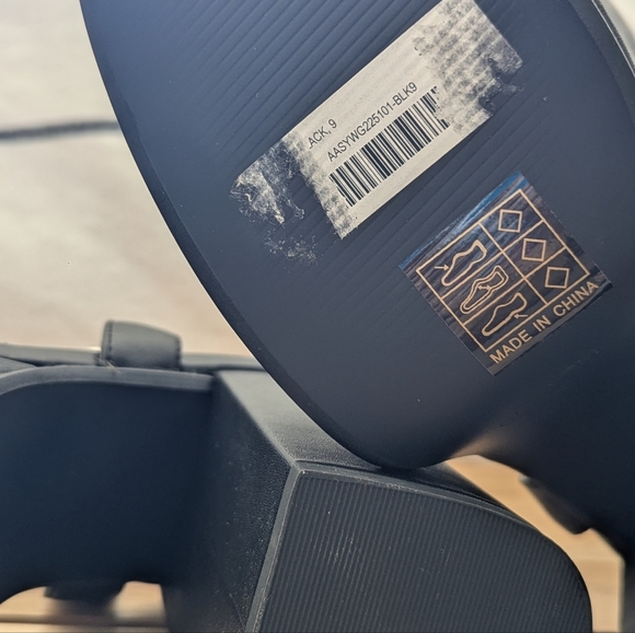 NWOB Platform Mary Jane Heels Oak+Fort - Picture 6 of 7